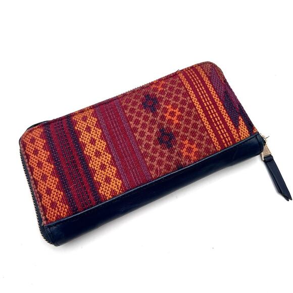 KILIM Style women's blue leather zip around wallet - Picture 1 of 14